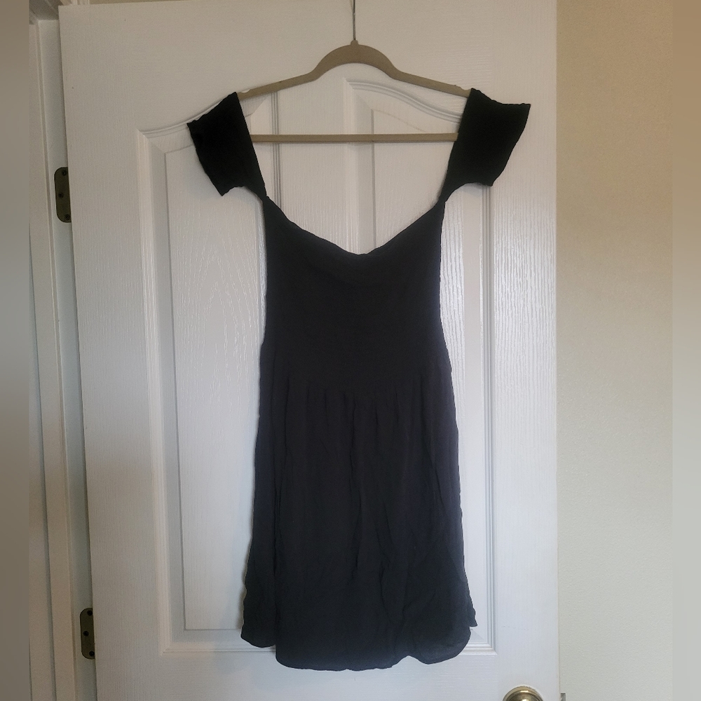 Pink brand black dress large fits like a medium